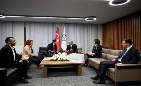 DEM Parti ve MHP arasında 'Demli çay' sohbeti! 'İçmiyorum desem...'