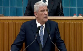 Müsavat Dervişoğlu'ndan 'Talat Paşa' çıkışı: 'O zatın ithal kirli sözleri..'