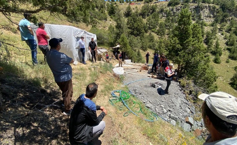 Erzurum'da taş ocağı göçtü: 3 işçi hayatını kaybetti