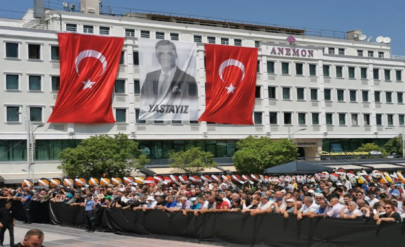 Ferdi Zeyrek’in cenazesinde TRT’ye tepki: 'TRT dışarı!' sloganları yükseldi