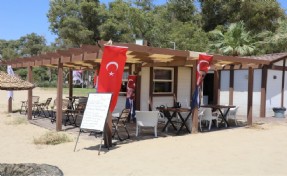 Festival Büfe Pamucak Sahili'nde tatilcilere kapılarını açtı