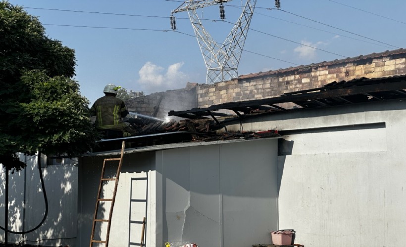 İzmir'de yangın dehşeti; minik Muhammet’in durumu ağır