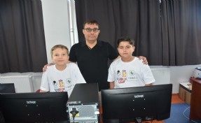 İzmirli öğrencilerin tasarladığı 'çevreci oyun' ödül getirdi
