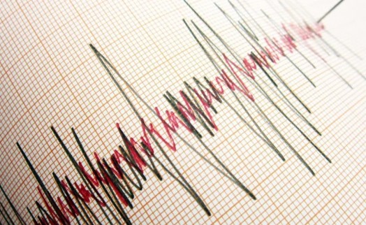 Karaburun'da 3,5 büyüklüğünde deprem