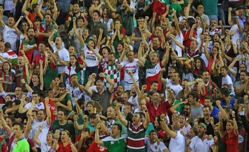 Karşıyaka’da sponsor krizi ve borç baskısı: Taraftardan Yaşar Ailesi’ne çağrı