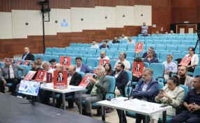 Konak Meclisi’nde ‘İmamoğlu’na Özgürlük’ mesajı