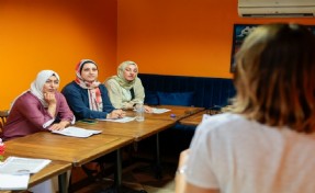 Konak’ta annelere 'Anne Destek Programı': Ücretsiz eğitim modeli