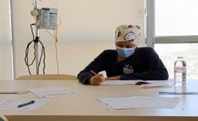 Lösemi tedavisi gören Hatice, LGS'ye hastanede girdi