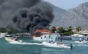Bodrum'un ardından Fethiye'de de motoryat yandı