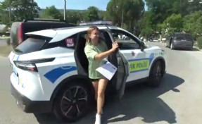 Muğla'da sınava geç kalan öğrencileri polisler yetiştirdi