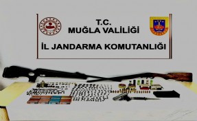 Muğla'da tarihi eser ve ruhsatsız silah operasyonu: 2 gözaltı