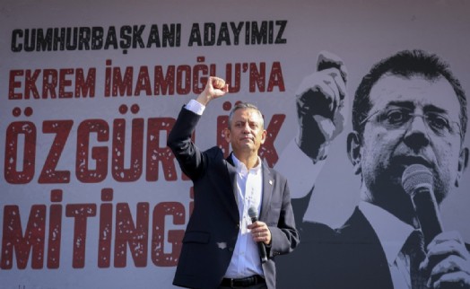 Özgür Özel’den 'İmamoğlu mitinglerini bitir' diyenlere yanıt! 'Bu hem ekmek hem özgürlük mücadelesi'