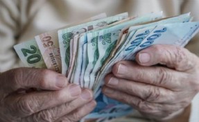 SGK uzmanı açıkladı: Emekliye temmuzda ne kadar zam yapılacak?