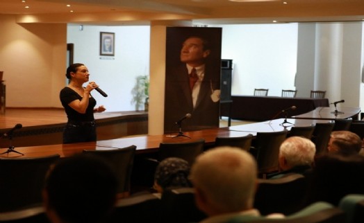 Sengel'den emekçilere bayram mesajı: 'Sizler sayesinde yol alıyoruz'