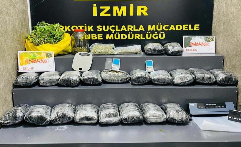 Torbacılara dağıtılmadan önce 22 kilo esrar ele geçirildi