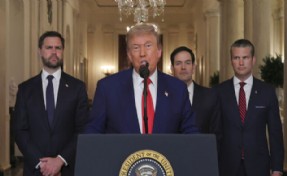 Trump ağzındaki baklayı çıkardı: İran'da neden bir rejim değişikliği olmasın?