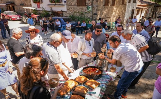 Vali Elban Efeler Yolu Gastronomi Günleri'ne katıldı