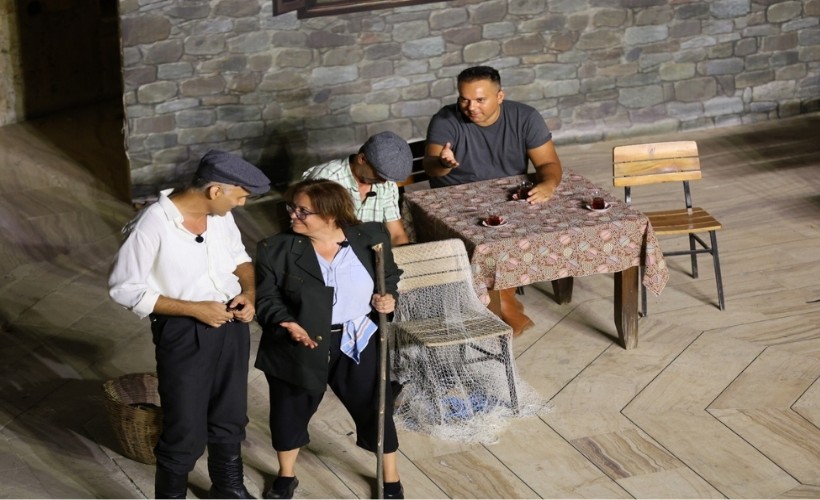 'İlmik İlmik' Efes Selçuk'ta alkışları topladı