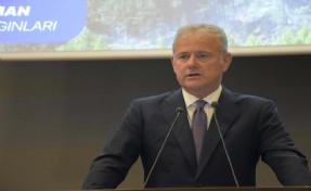 'İzmir tarihinin en sıcak günlerini yaşıyor!': Özgener'den kuraklık uyarısı