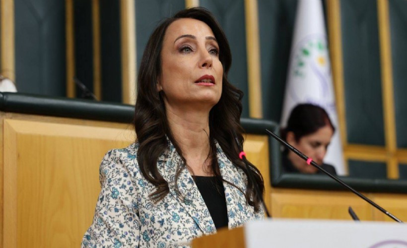 Hatimoğulları'ndan CHP'li belediyelere yönelik operasyonlara tepki: 'Barış umuduna gölge düşürüyor'