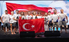 420 Yelken Dünya Şampiyonası’nda milli sporcular zirvede