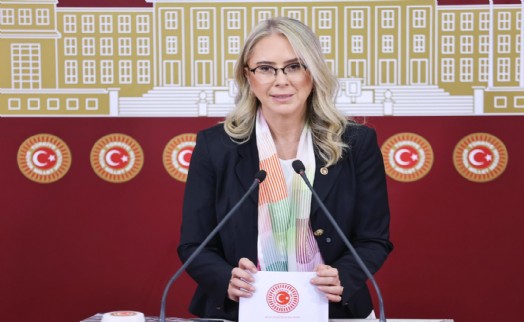 AK Partili Çankırı’dan Büyükşehir'e sert eleştiri: Vaat çok icraat yok