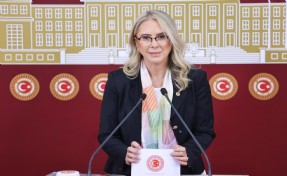 AK Partili Çankırı’dan Büyükşehir'e sert eleştiri: Vaat çok icraat yok
