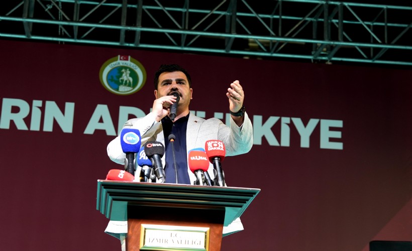AK Partili İnan, Konak Meydanı'nda CHP'ye meydan okudu; Hadi yüreğiniz yetiyorsa buyrun!