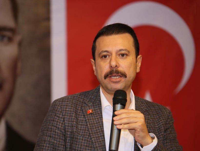 AK Partili Kaya'dan Soyer ve Tugay polemiği hatırlatması: 'Siyasi operasyon söylemleri çökmüştür'