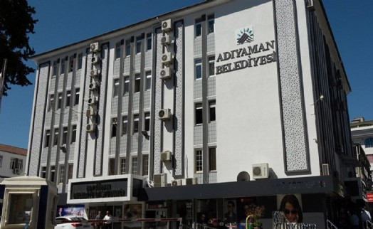 Adıyaman'da başkan vekili seçildi: AK Parti ve YRP'li üyeler CHP'nin adayına oy verdi