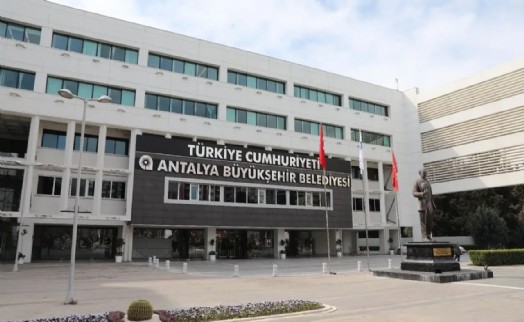 Antalya Büyükşehir Belediyesi'ne operasyon: 3 kişi gözaltına alındı