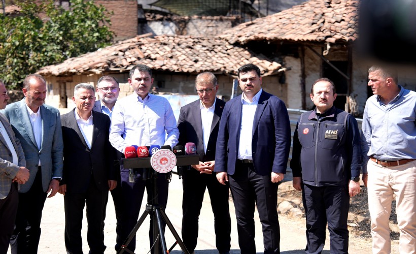 Bakan Kurum ve AK Partili İnan yangın bölgesinde: Evler en geç bir yıla teslim edilecek