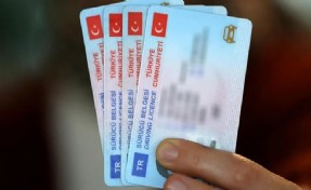 Bakan Yerlikaya duyurdu: Ehliyet yenileme süresi uzatıldı