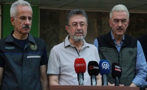 Bakan Yumaklı'dan yangın açıklaması: 'Riskli günlerden geçiyoruz'