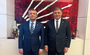 Başkan Tugay, CHP Lideri Özel'i ziyaret etti