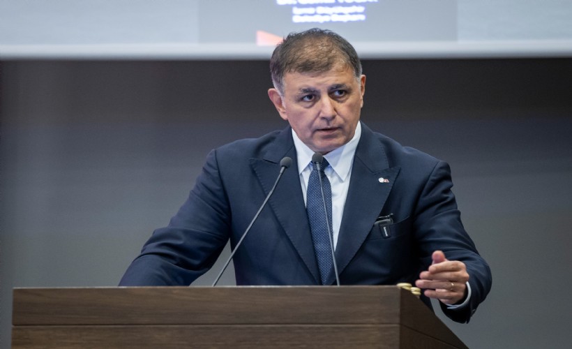 Başkan Tugay, 'Mobilya Sektör Buluşmaları'nda formülü anlattı: 'Daha kararlı adımlar atmalıyız'