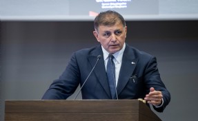 Başkan Tugay, 'Mobilya Sektör Buluşmaları'nda formülü anlattı: 'Daha kararlı adımlar atmalıyız'