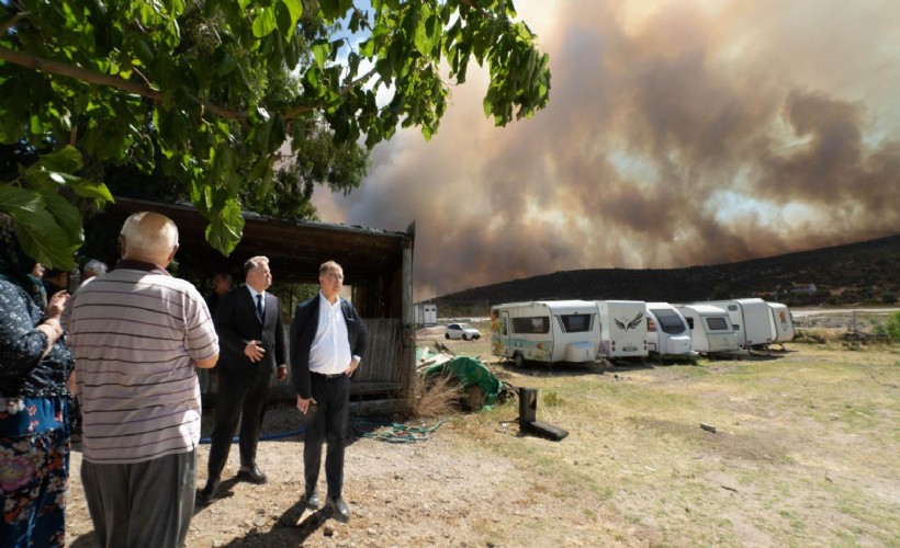Başkan Tugay Urla'da yangın bölgesinde incelemelerde bulundu