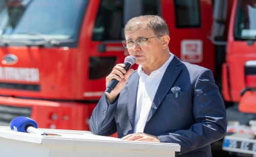 Başkan Tugay’dan yangın felaketi açıklaması: Tehdit devam ediyor!