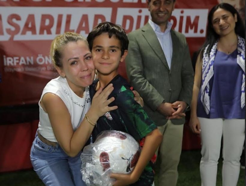 Bayraklı'da anlamlı turnuva: ‘Ferdi Zeyrek’ U-12 Cup'ta şampiyon çocuklar!
