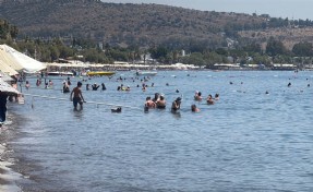 Bodrum'da hava sıcaklığı 38 dereceye ulaştı, plajlar doldu