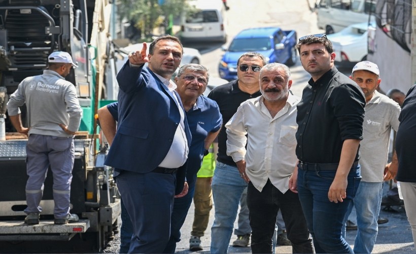 Bornova'da asfalt mesaisi sıcak dinlemiyor: Eşki'den yerinde inceleme