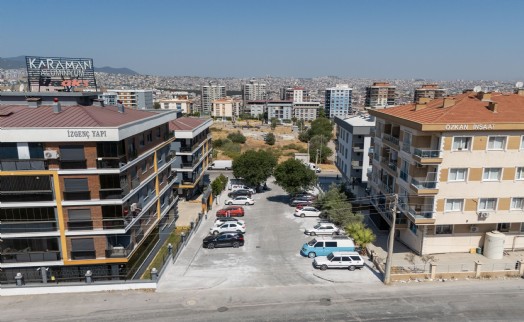 Buca’da cep otoparkları ile mahalleler nefes alıyor
