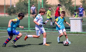 Buca’nın minik kramponları yaz tatilini dolu dolu geçiriyor