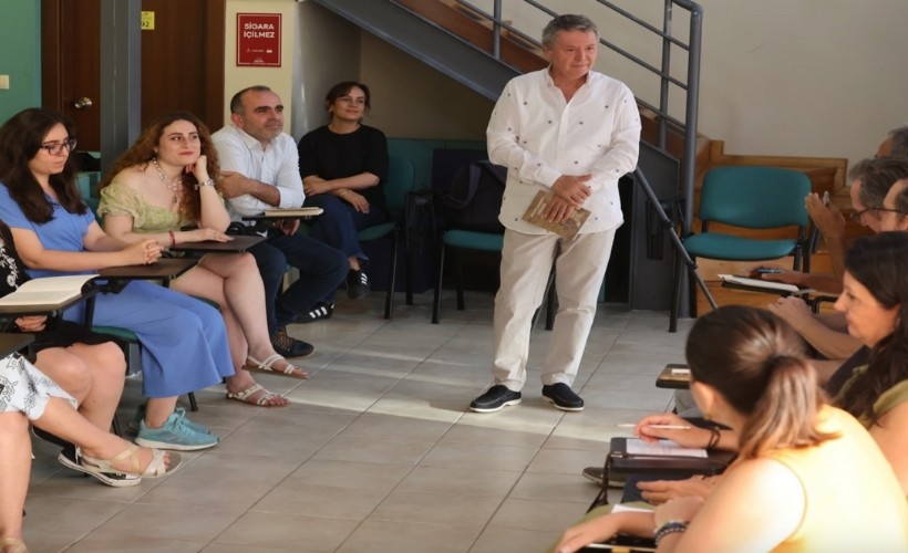 Büyükşehir’in yazarlık atölyesi Anlatılmayan Öyküler kitabıyla ilk meyvesini verdi