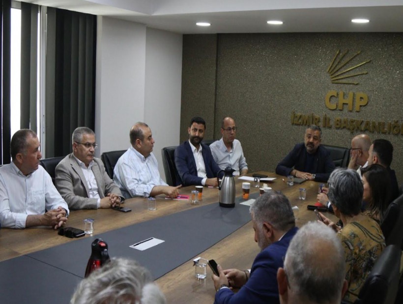 CHP İzmir'de beklenmeyen istifa: Büyükşehir'deki görevini öne sürdü