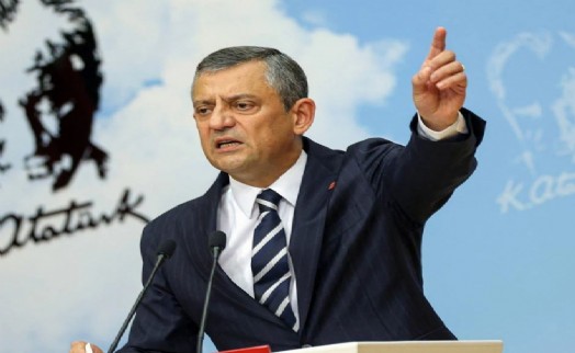 CHP Lideri Özel resti çekti: 'Böyle devam edeceklerse inceldiği yerden kopar'
