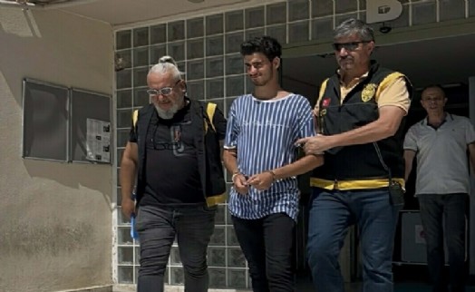 Çaldıkları otomobil uçuruma yuvarlandı; 2 şüpheli tutuklandı