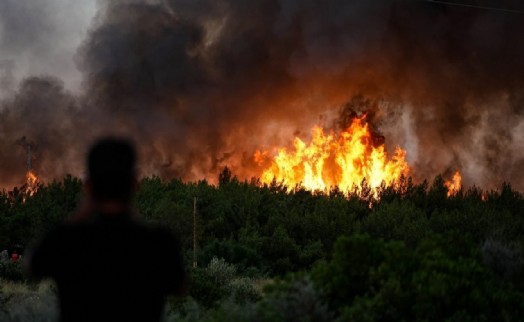 Çeşme yangını, 44,5 saat sonra kontrol altına alındı