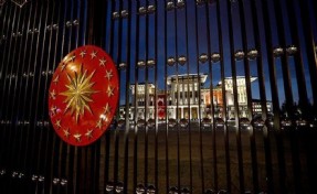 Cumhurbaşkanına yeni yetki: Komutanların görev sürelerini değiştirebilecek